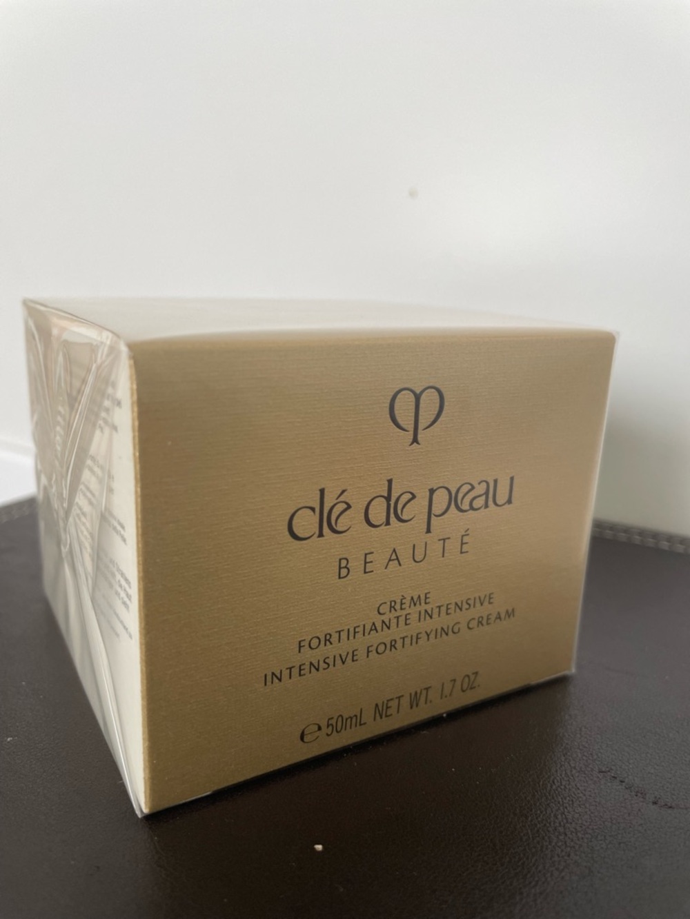 clé de peau Beauté Intensive Fortifying Cream  new sealed